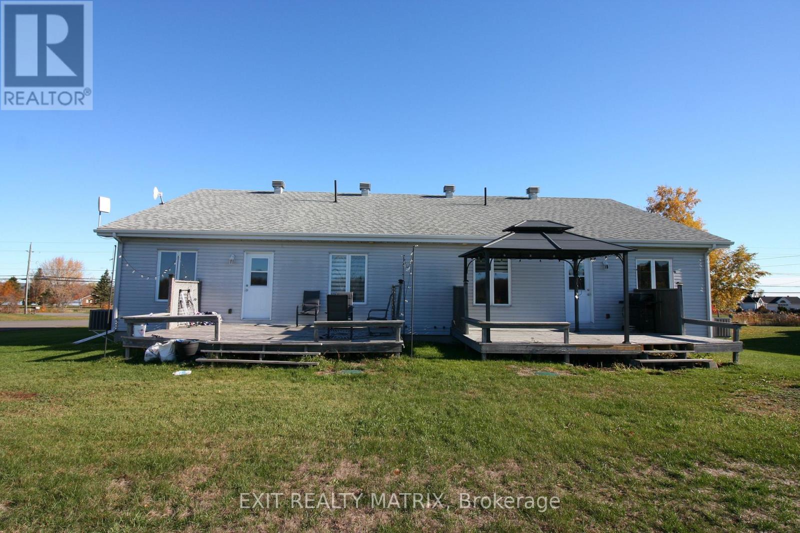 3532-3534 Front Road, East Hawkesbury, Ontario  K6A 2R2 - Photo 25 - X12492110