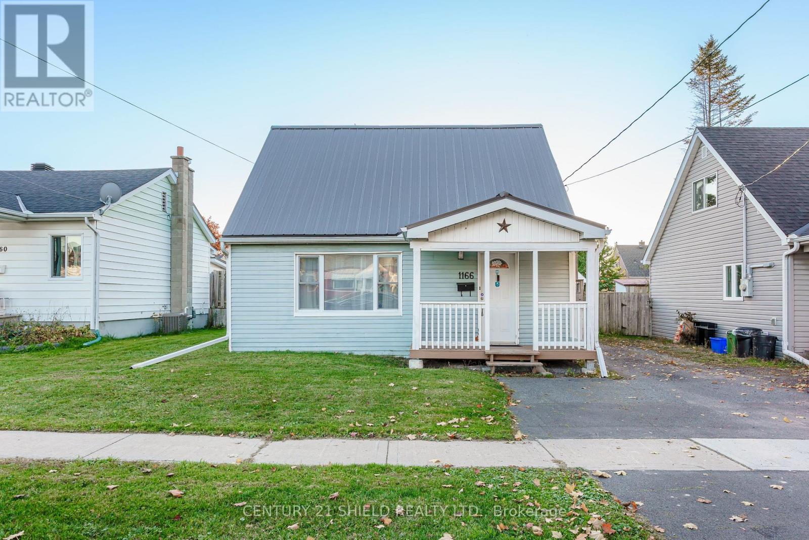 1166 DUNKIRK STREET, Cornwall, Ontario