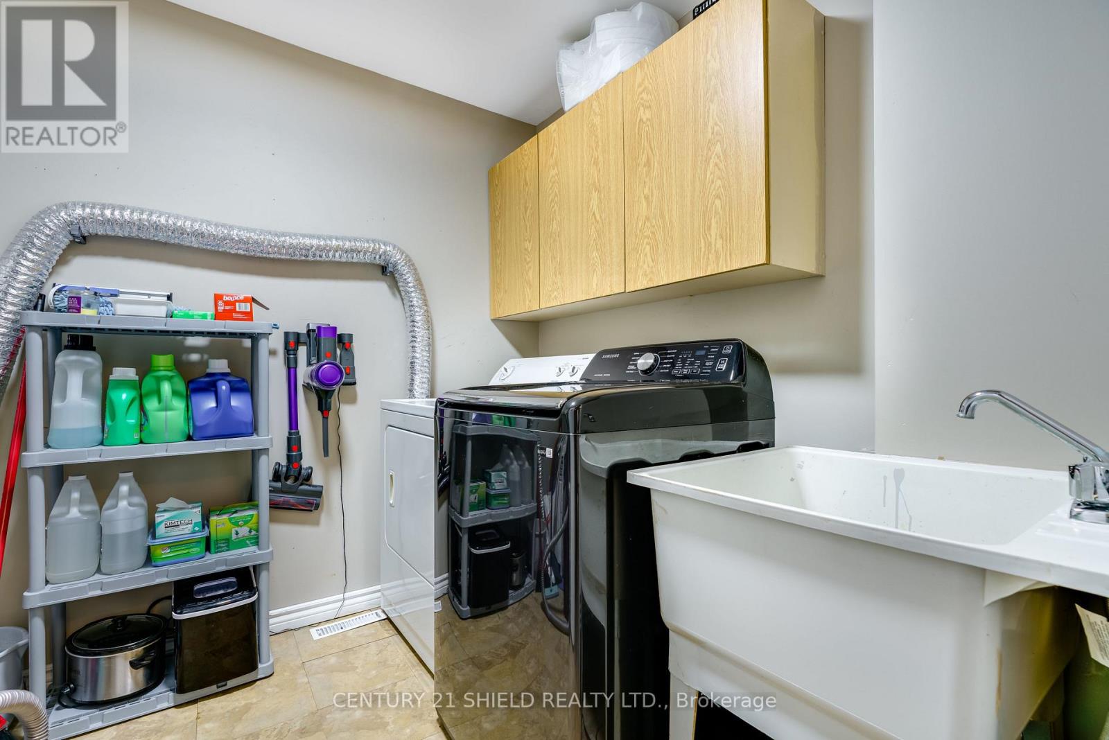 1166 Dunkirk Street, Cornwall, Ontario  K6H 3K5 - Photo 15 - X12492234