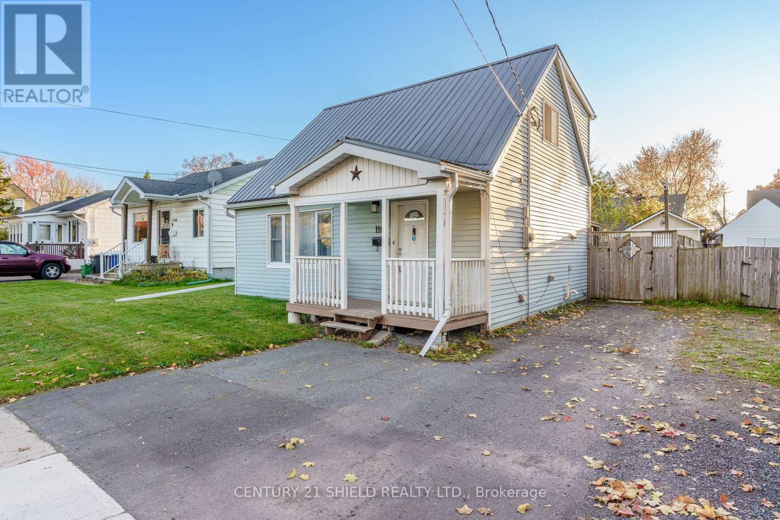 1166 Dunkirk Street, Cornwall, Ontario  K6H 3K5 - Photo 2 - X12492234