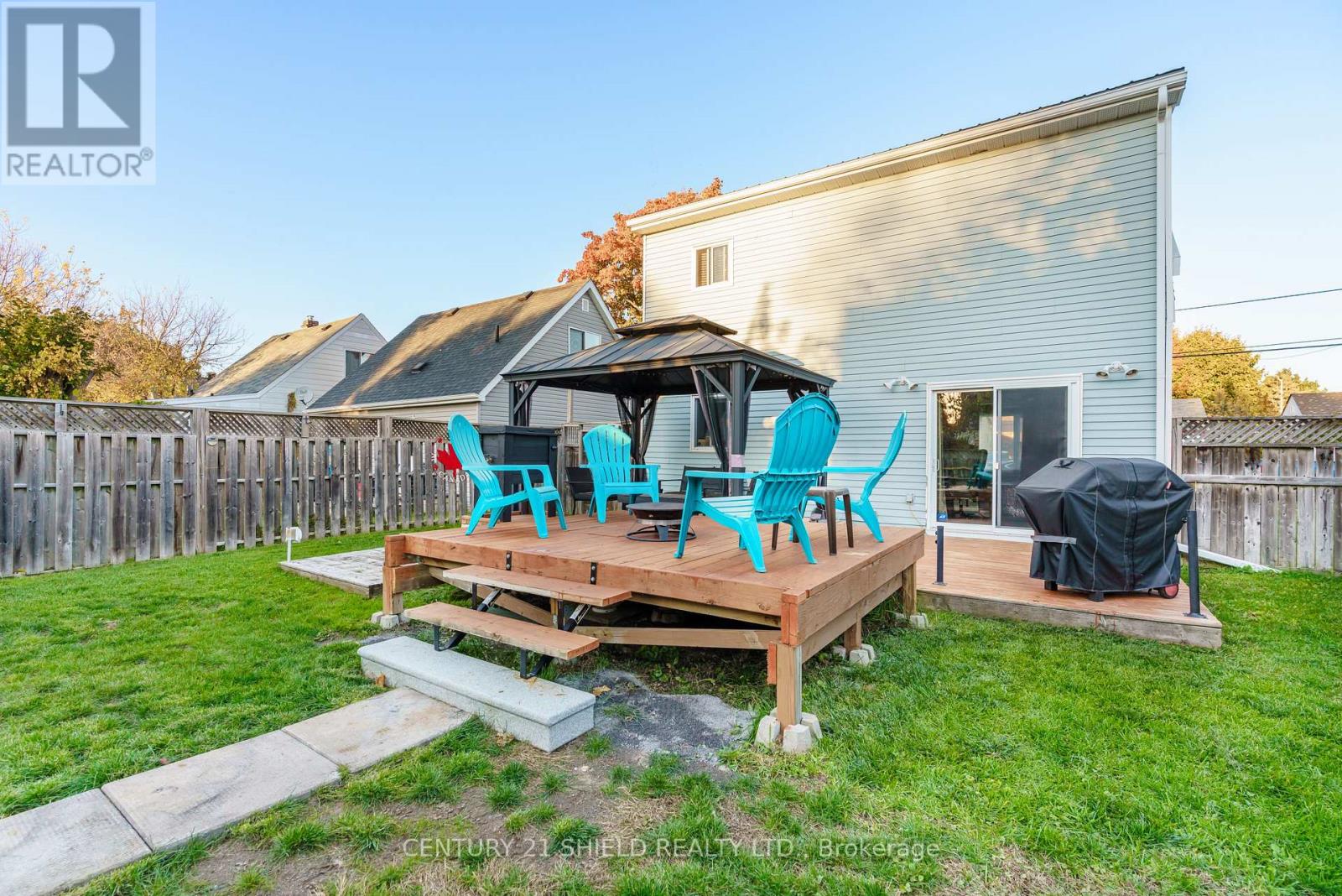 1166 Dunkirk Street, Cornwall, Ontario  K6H 3K5 - Photo 7 - X12492234