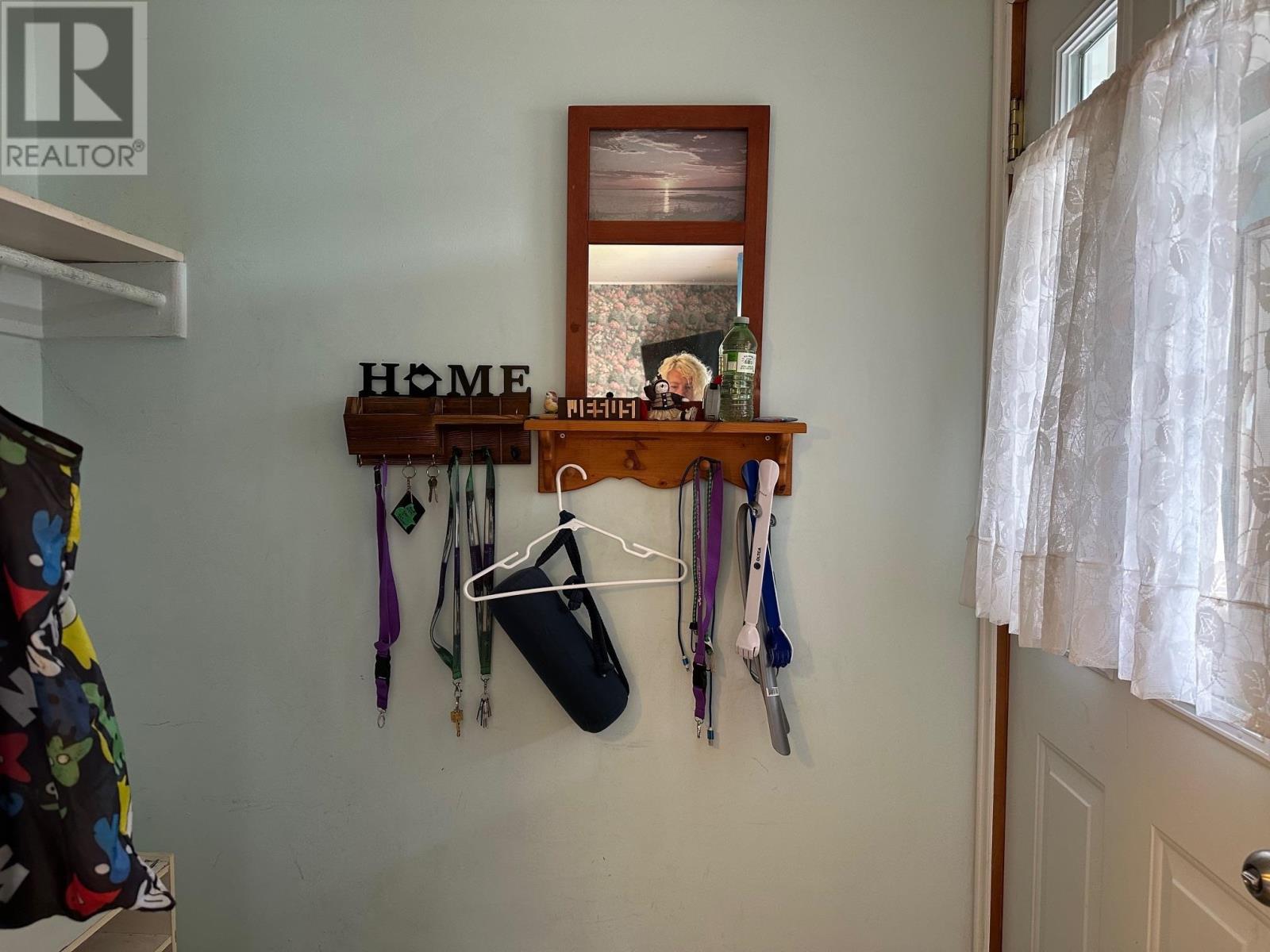 10 Elizabeth Ave, Terrace Bay, Ontario  P0T 2W0 - Photo 3 - TB252397