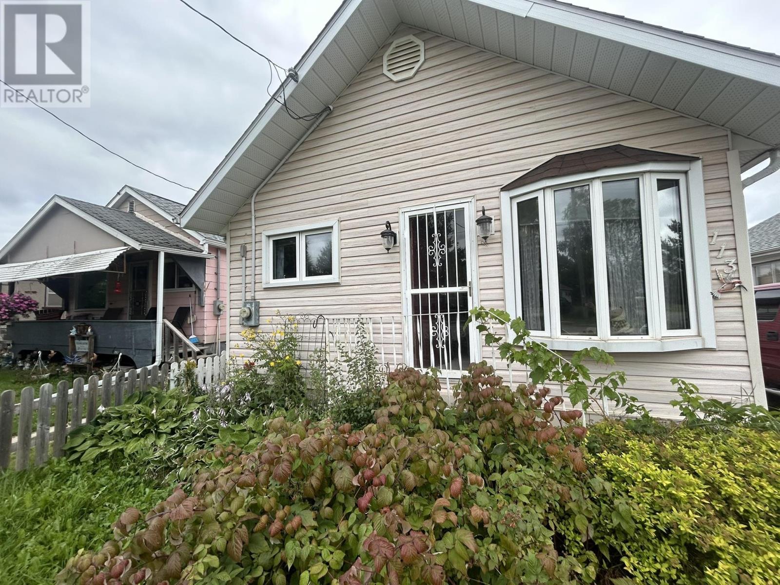 113 Burns St, Atikokan, Ontario  P0T 1C0 - Photo 1 - TB252623