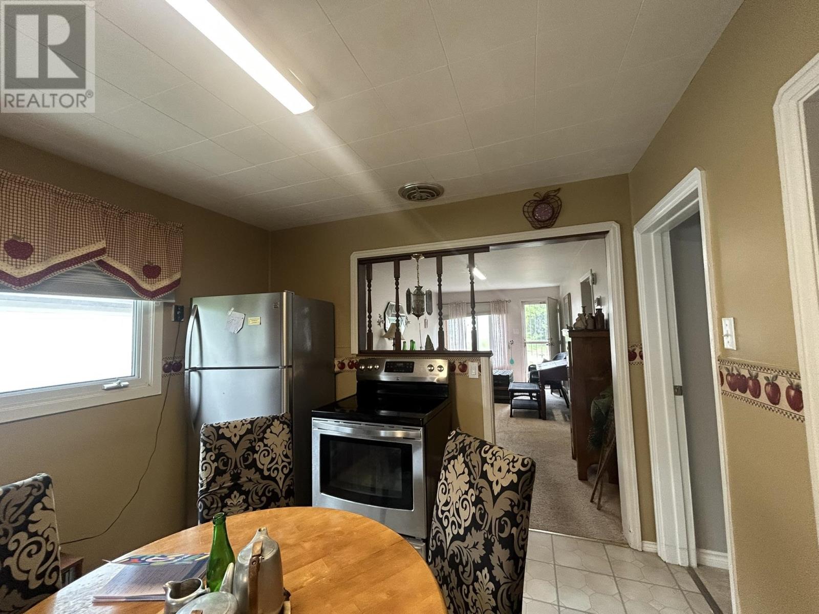 113 Burns St, Atikokan, Ontario  P0T 1C0 - Photo 6 - TB252623