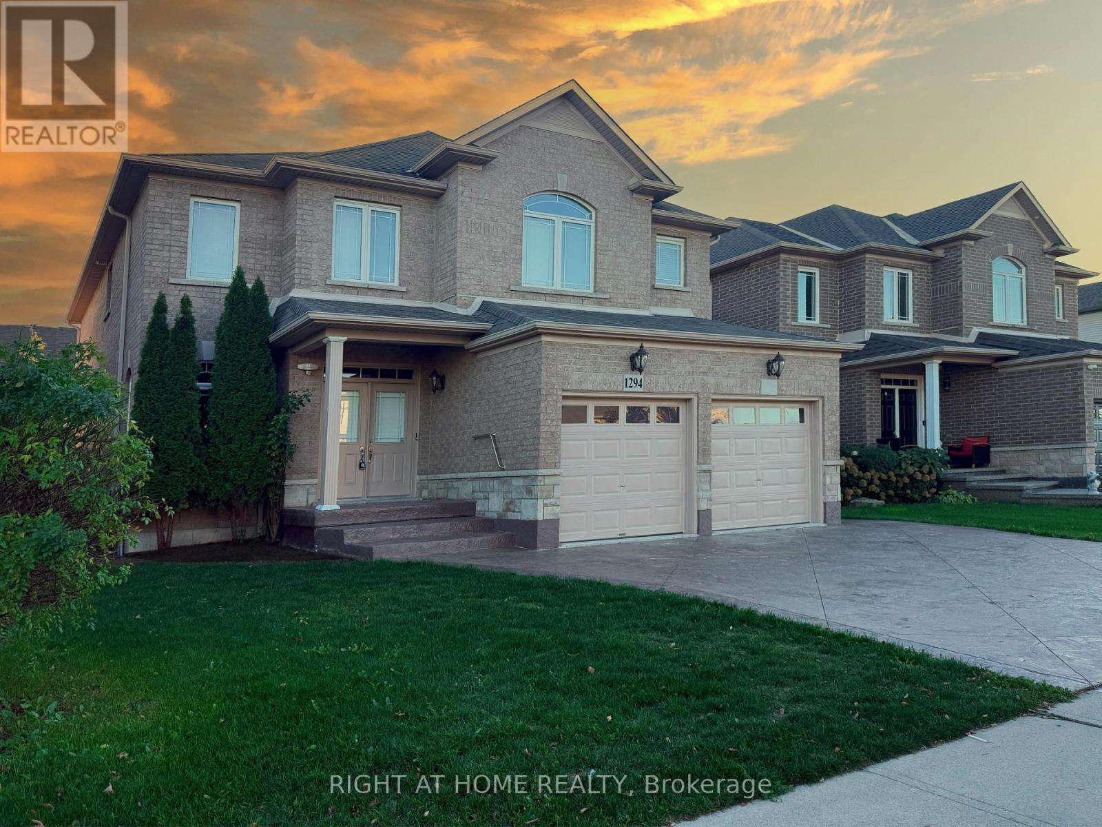 1294 BASELINE ROAD, Hamilton, Ontario