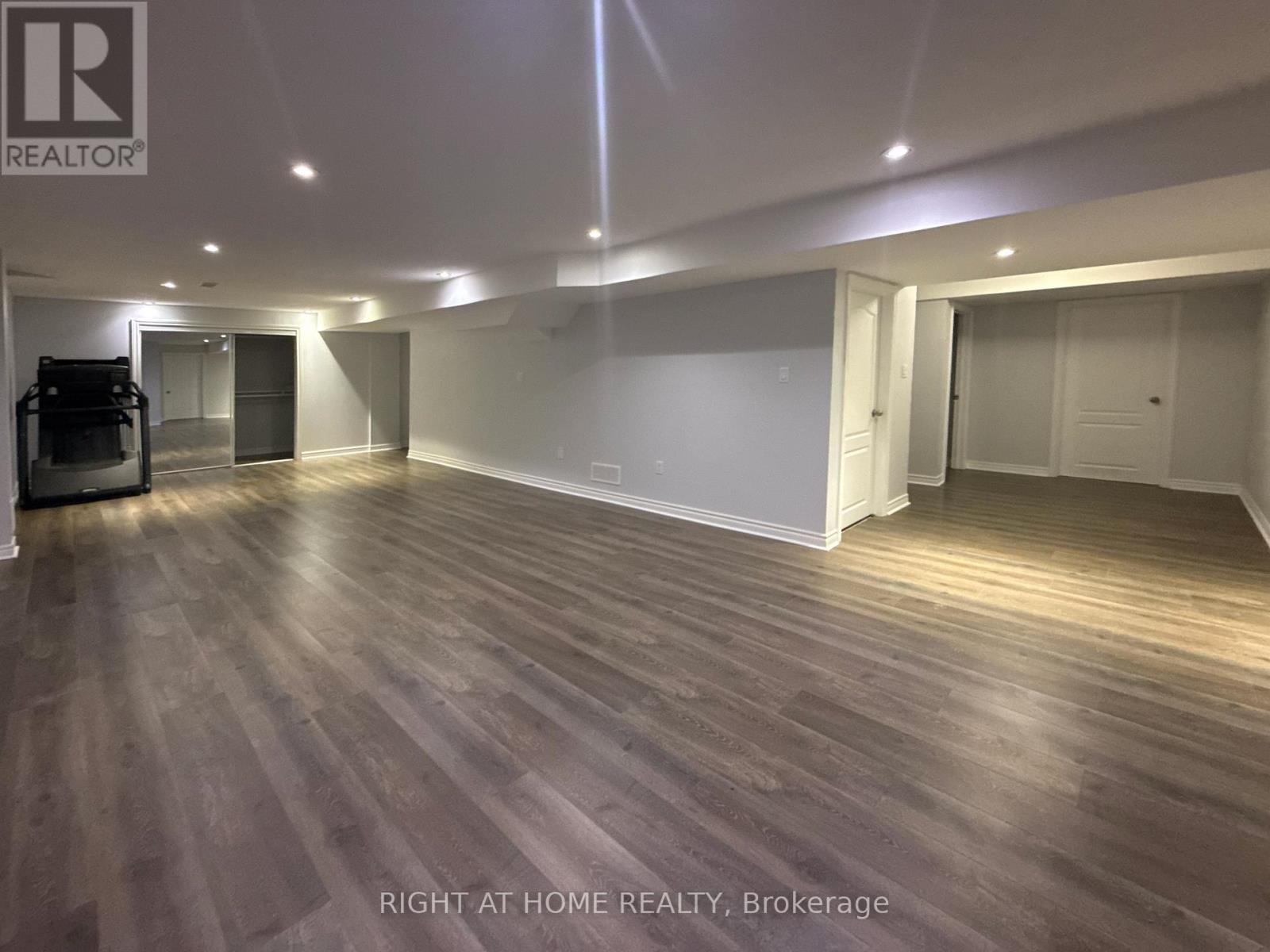 1294 Baseline Road, Hamilton, Ontario  L8E 0E4 - Photo 33 - X12492046