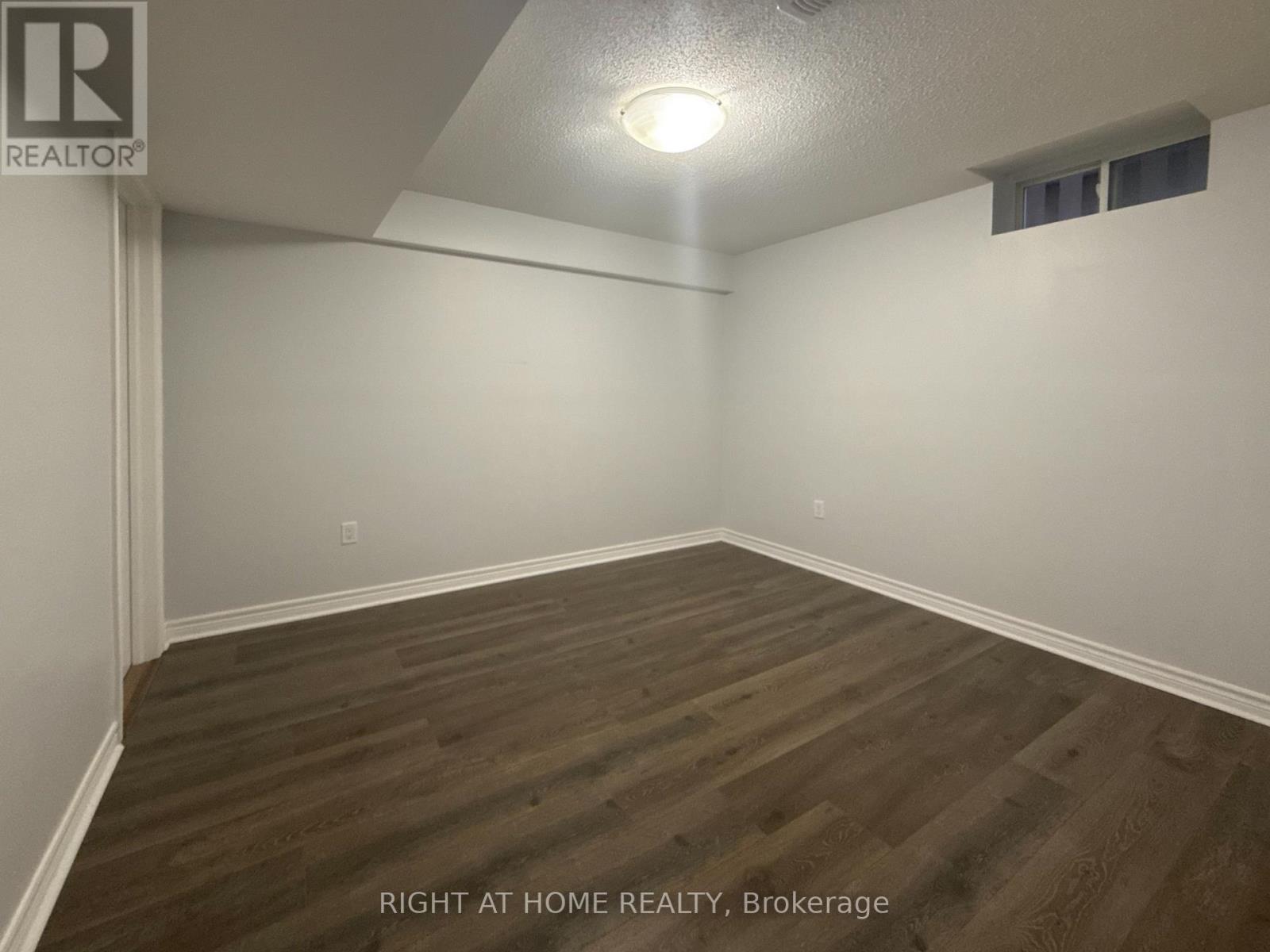 1294 Baseline Road, Hamilton, Ontario  L8E 0E4 - Photo 38 - X12492046