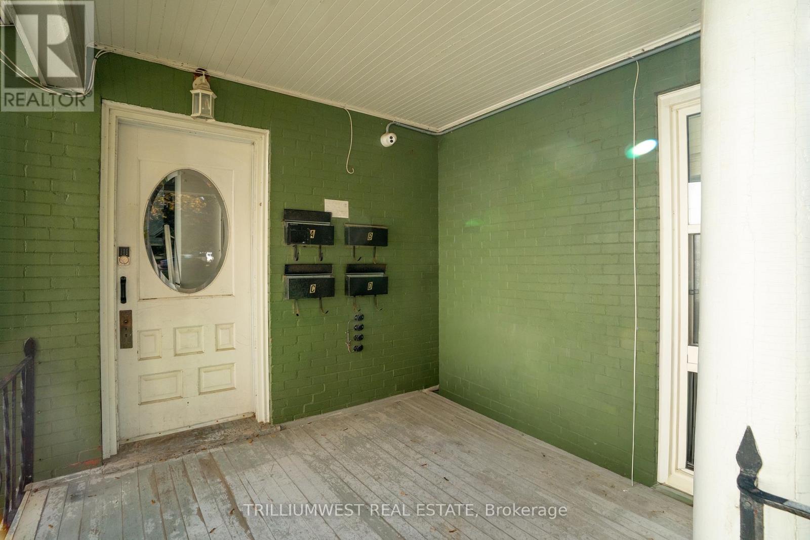 Unit B (Main) - 98 Church Street, Kitchener, Ontario  N2G 2S2 - Photo 2 - X12492054