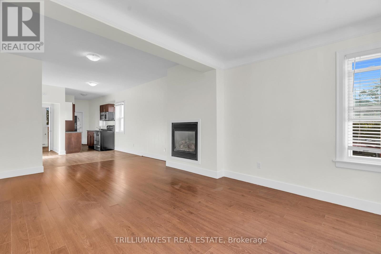 Unit B (Main) - 98 Church Street, Kitchener, Ontario  N2G 2S2 - Photo 6 - X12492054