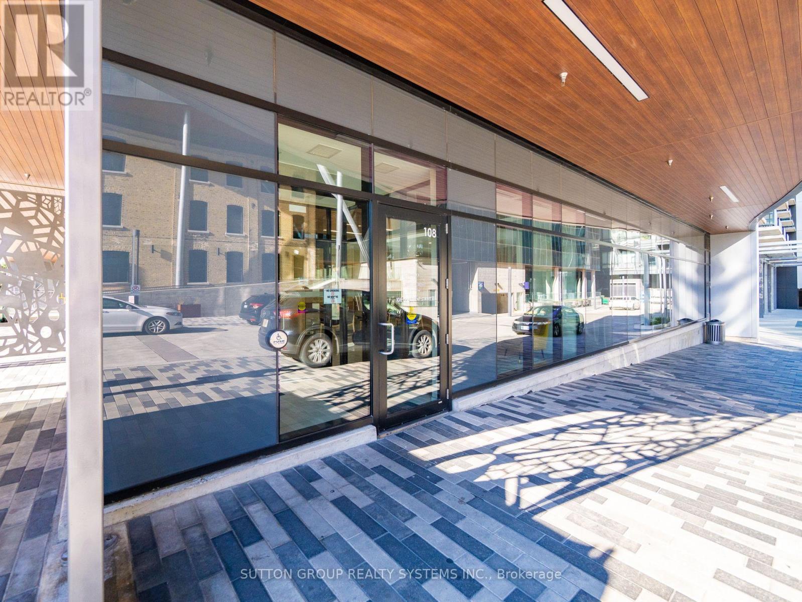 404 - 108 Garment Street, Kitchener, Ontario  N2G 0E2 - Photo 2 - X12492068