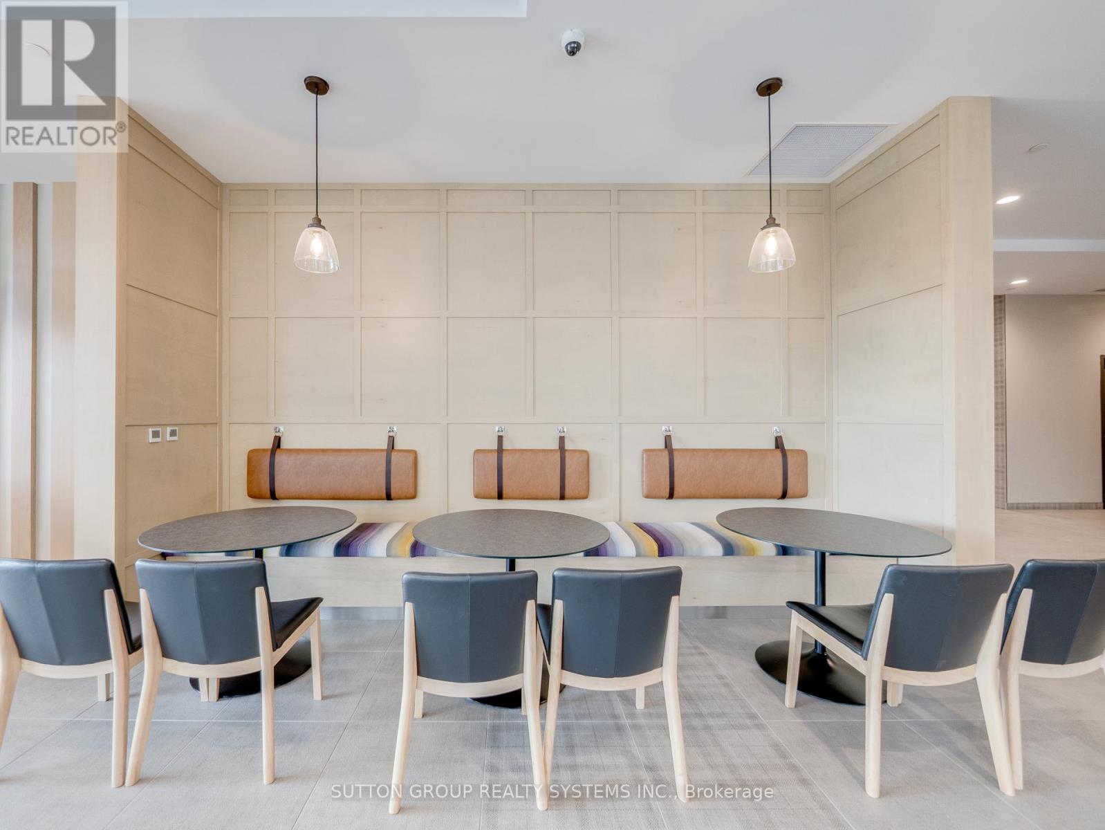 404 - 108 Garment Street, Kitchener, Ontario  N2G 0E2 - Photo 4 - X12492068