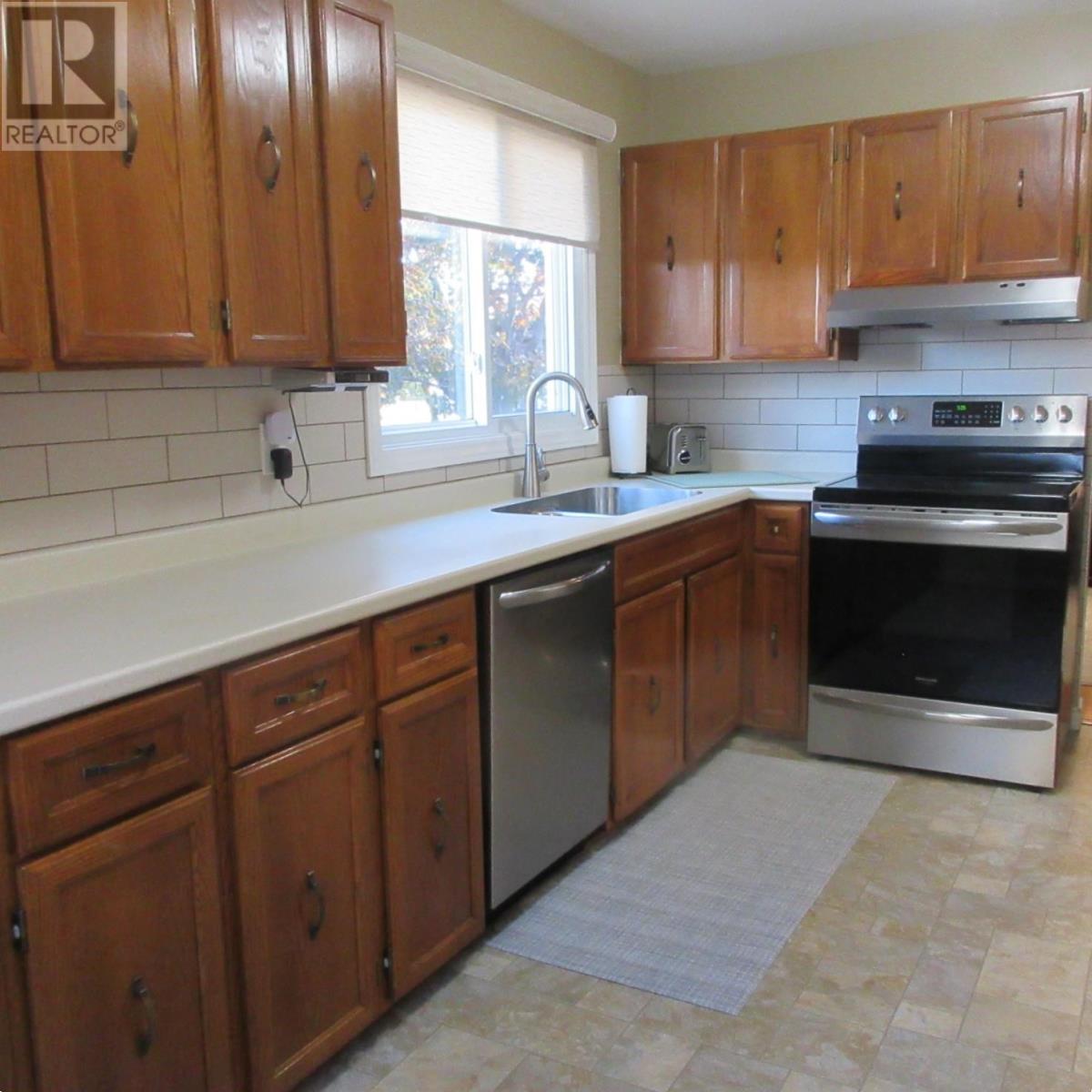 94 Glen Ave, Sault Ste. Marie, Ontario  P6A 5E2 - Photo 2 - SM253113