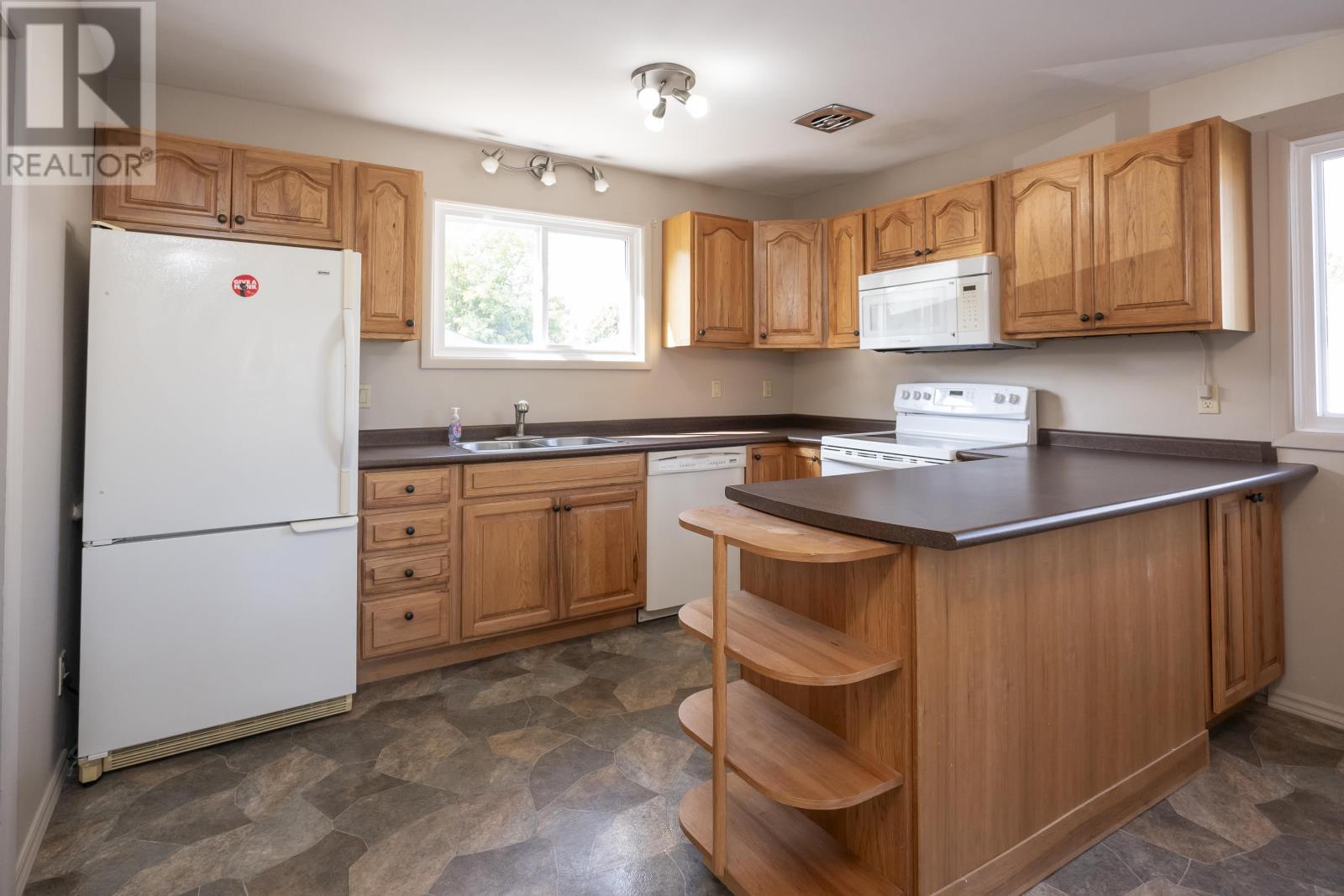 227 Stephens St, Thunder Bay, Ontario  P7A 2P5 - Photo 6 - TB253071