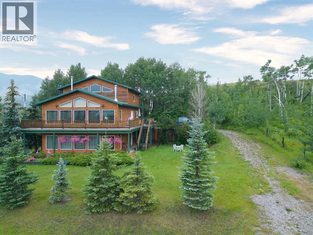 23701 Passburg Drive, Bellevue, Alberta  T0K 0C0 - Photo 2 - A2241670