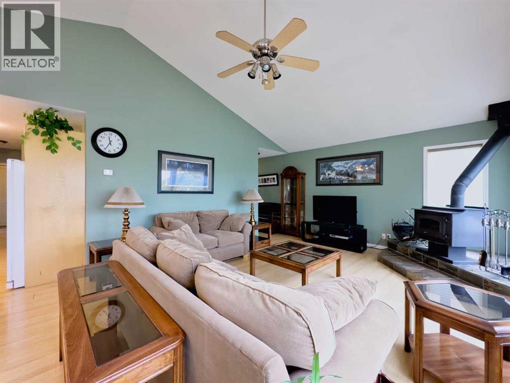 23701 Passburg Drive, Bellevue, Alberta  T0K 0C0 - Photo 12 - A2241670