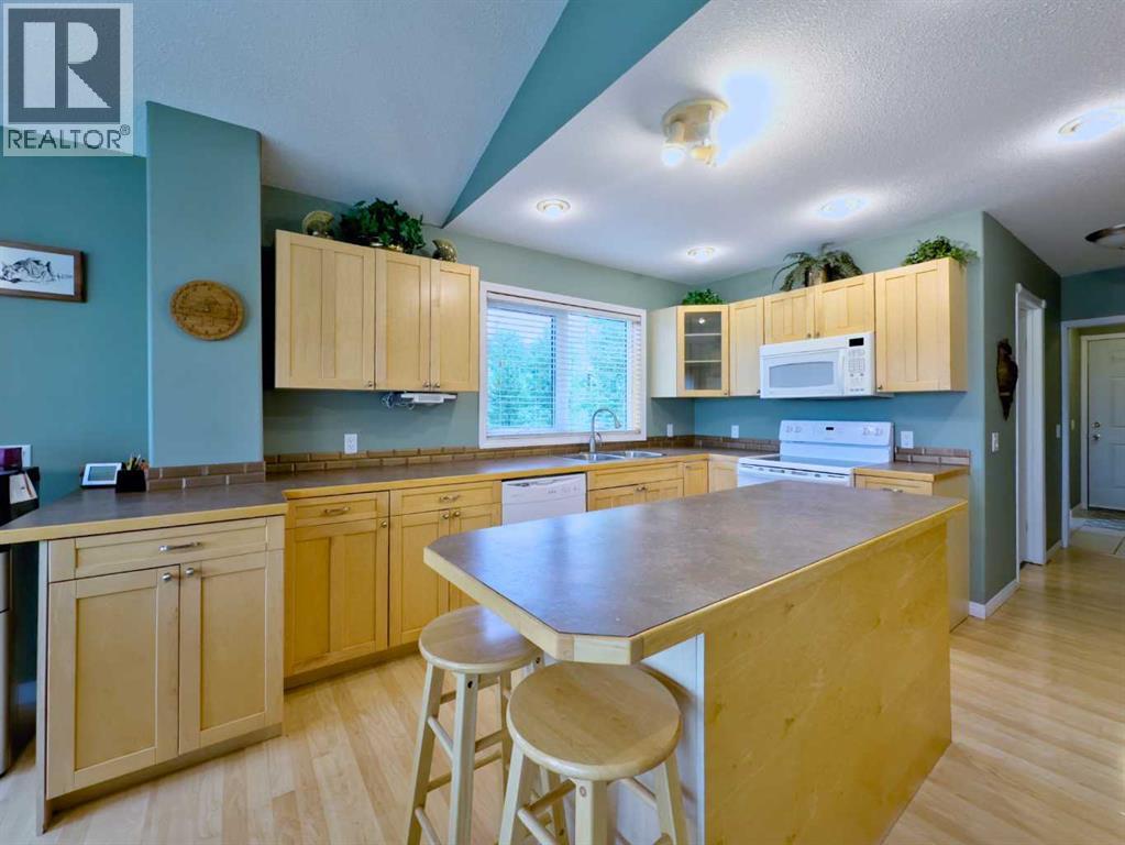 23701 Passburg Drive, Bellevue, Alberta  T0K 0C0 - Photo 8 - A2241670