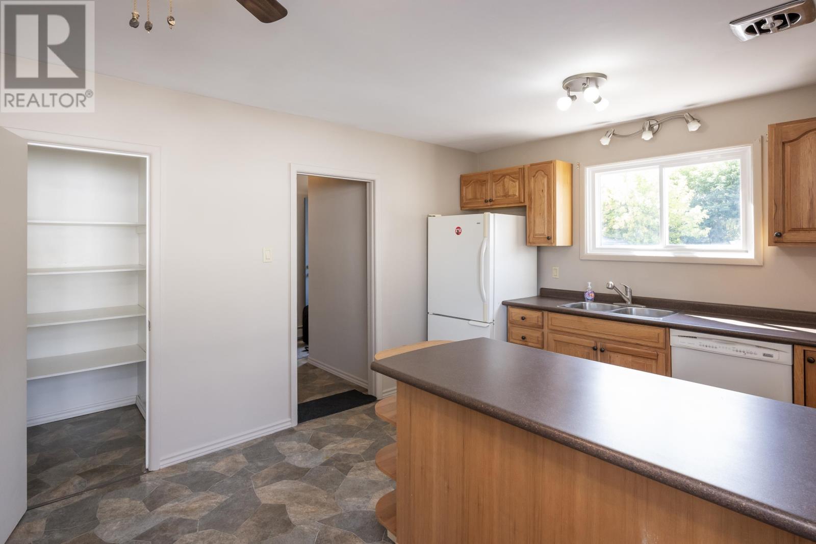 227 Stephens St, Thunder Bay, Ontario  P7A 2P5 - Photo 8 - TB253071