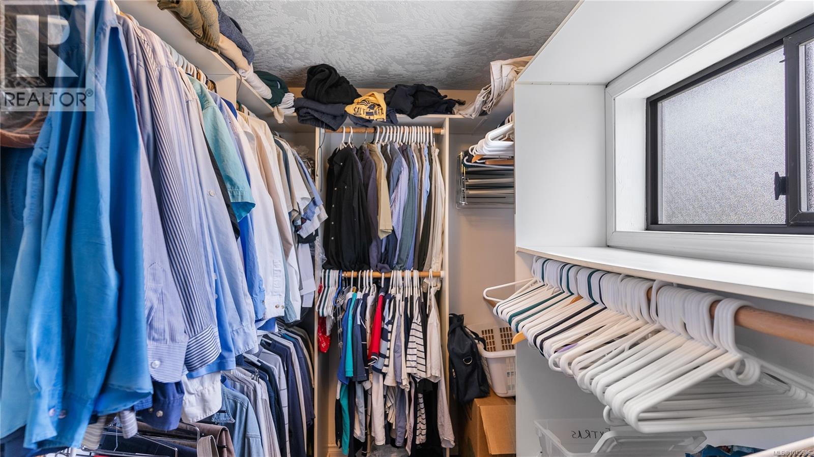 2059 Saltair Pl, Saanich, British Columbia  V8N 4S4 - Photo 27 - 1015006