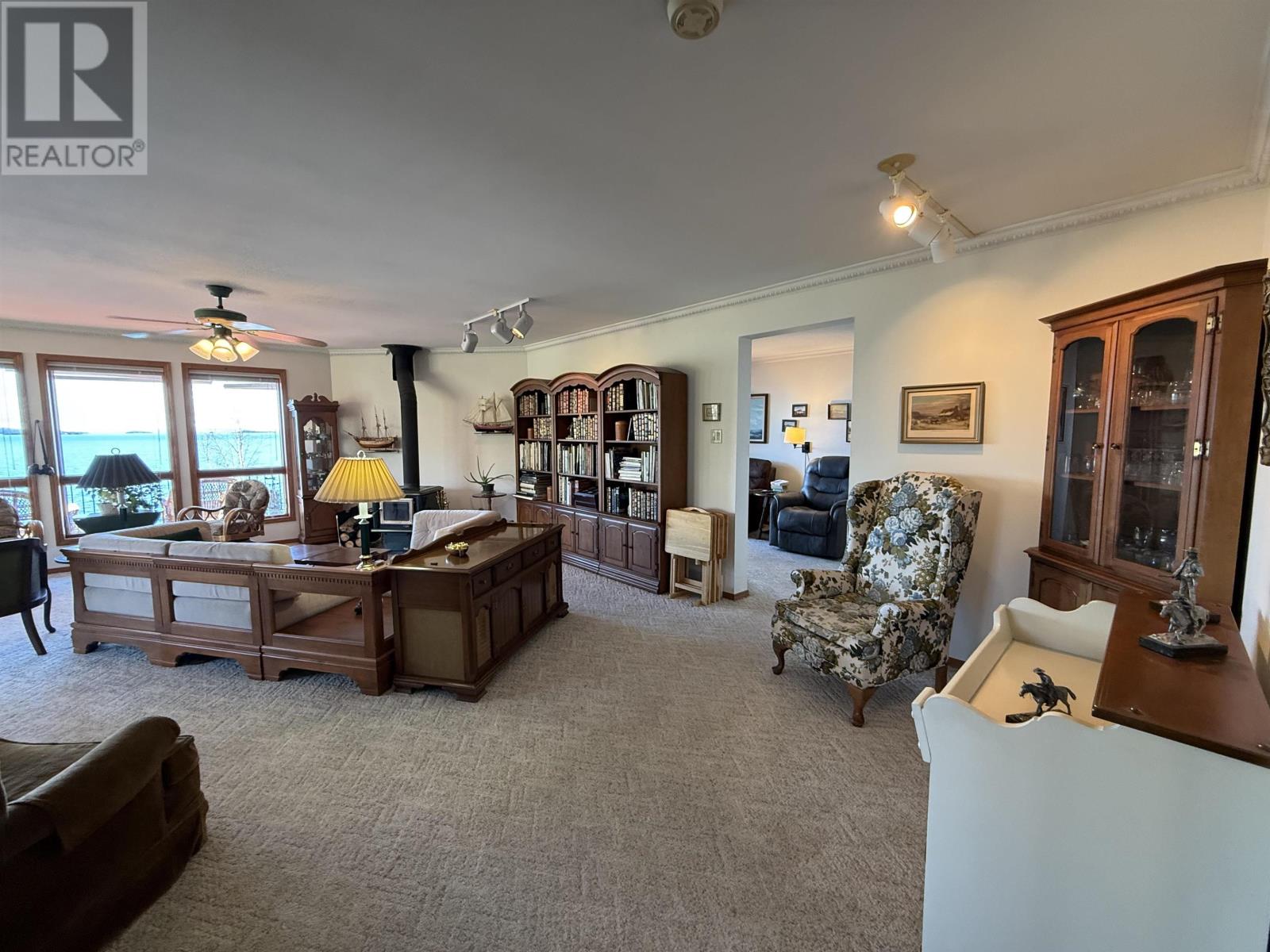 184 Island Ave, Neebing, Ontario  P7L 0C1 - Photo 11 - TB253318