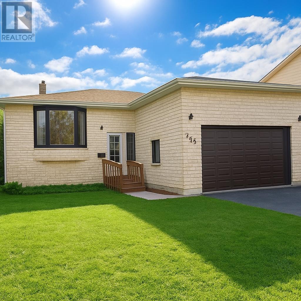 127 Logan Ave, Thunder Bay, Ontario  P7A 7X8 - Photo 1 - TB253265