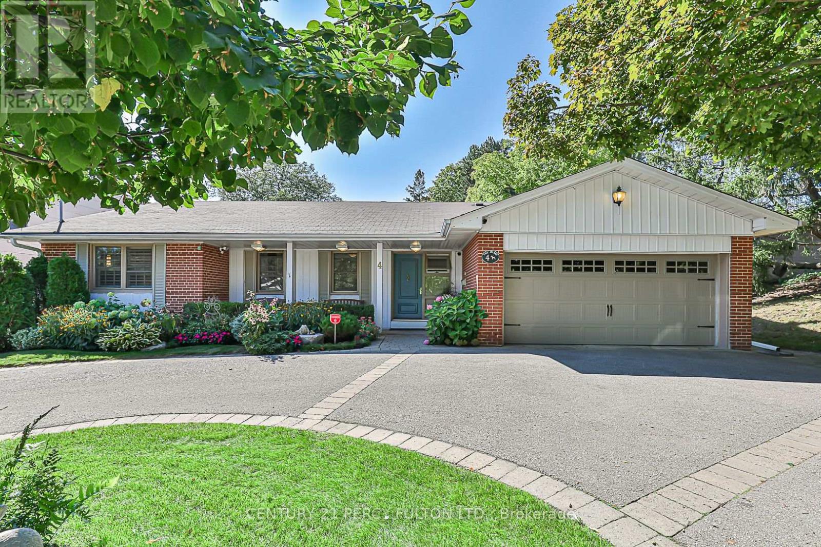 4 PAGE AVENUE, Toronto, Ontario