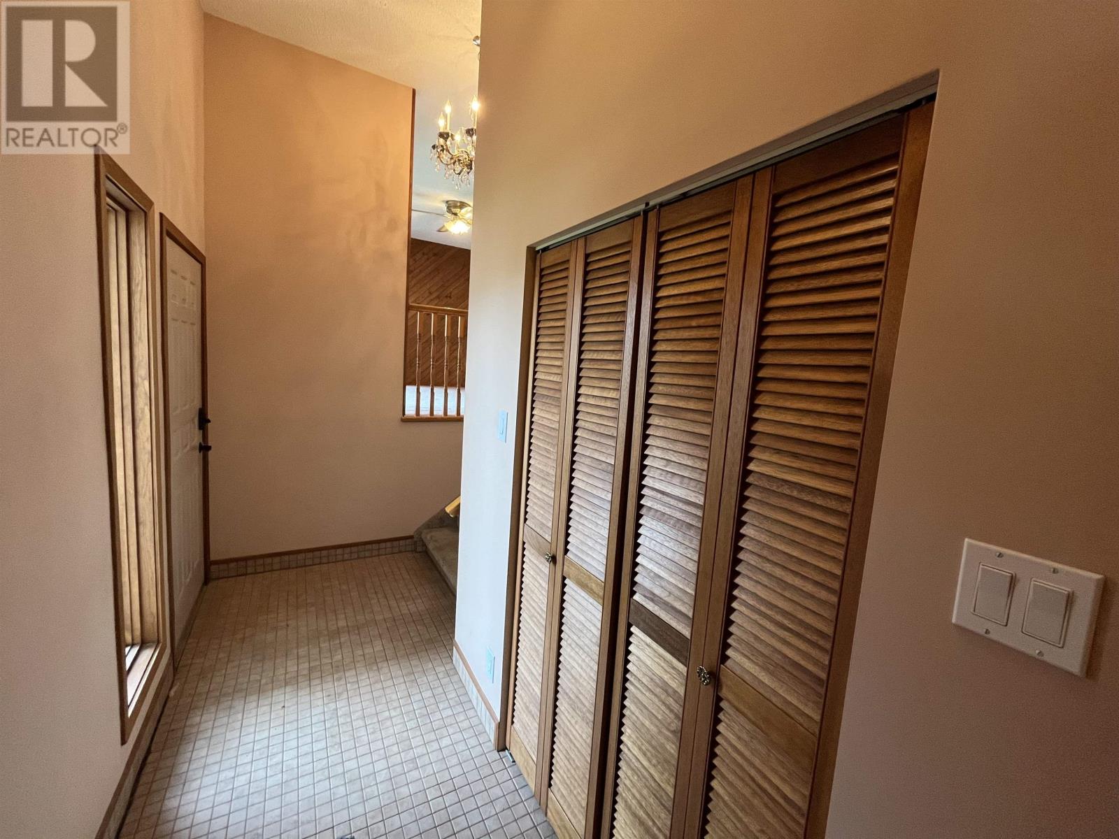 127 Logan Ave, Thunder Bay, Ontario  P7A 7X8 - Photo 4 - TB253265