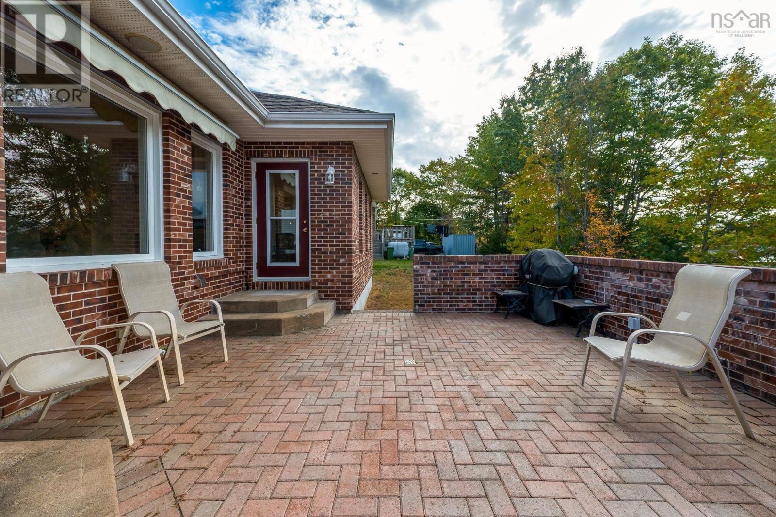 46 Stoneridge Court, Bridgewater, Nova Scotia  B4V 3T9 - Photo 2 - 202525924