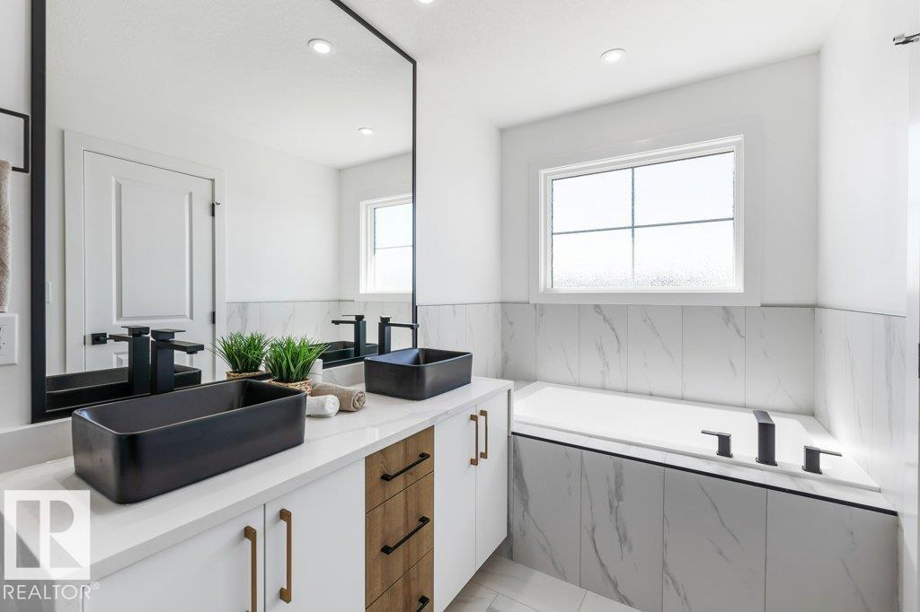 9824 106 Av, Morinville, Alberta  T8R 2P1 - Photo 21 - E4460538