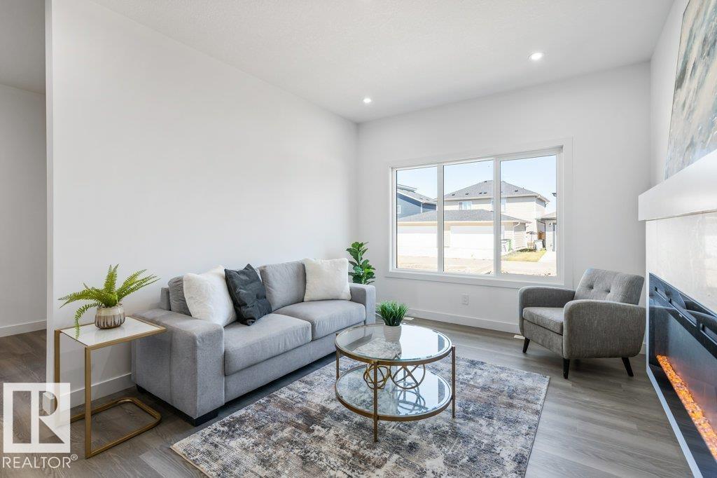 9824 106 Av, Morinville, Alberta  T8R 2P1 - Photo 13 - E4460538