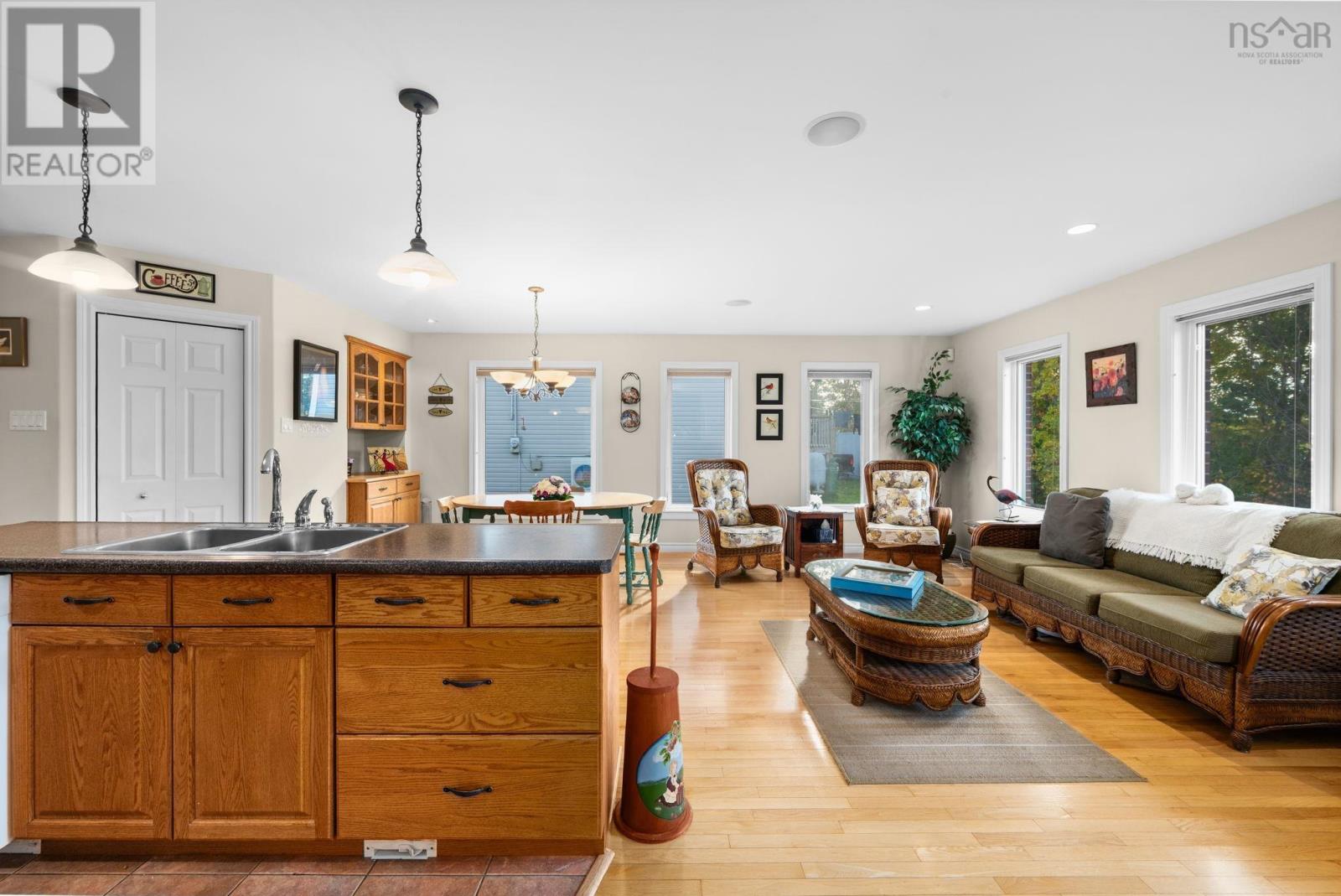 46 Stoneridge Court, Bridgewater, Nova Scotia  B4V 3T9 - Photo 8 - 202525924