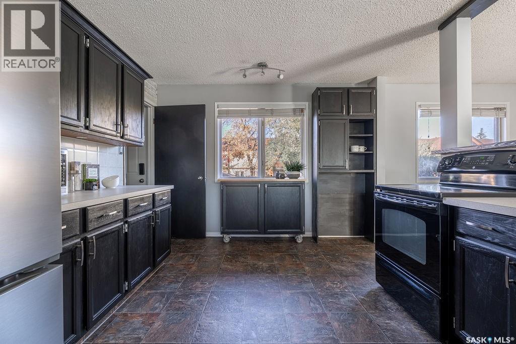 243 Roborecki Crescent, Saskatoon, Saskatchewan  S7K 5L1 - Photo 13 - SK022057