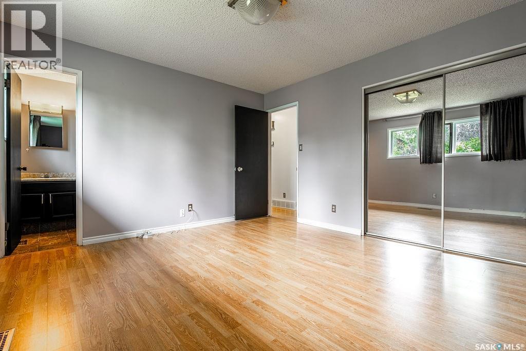 243 Roborecki Crescent, Saskatoon, Saskatchewan  S7K 5L1 - Photo 20 - SK022057