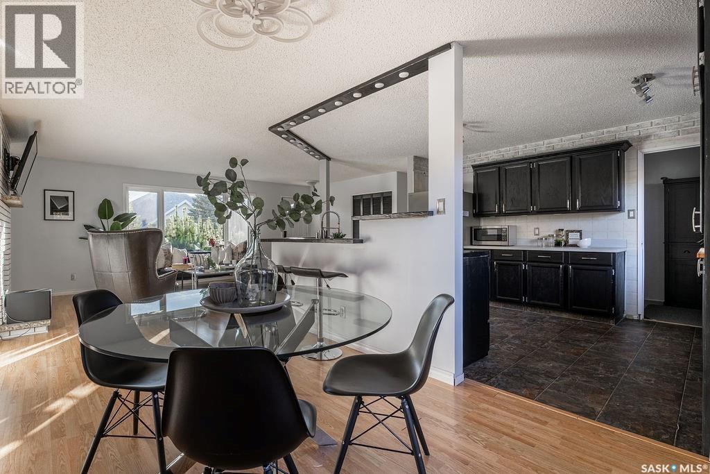 243 Roborecki Crescent, Saskatoon, Saskatchewan  S7K 5L1 - Photo 7 - SK022057