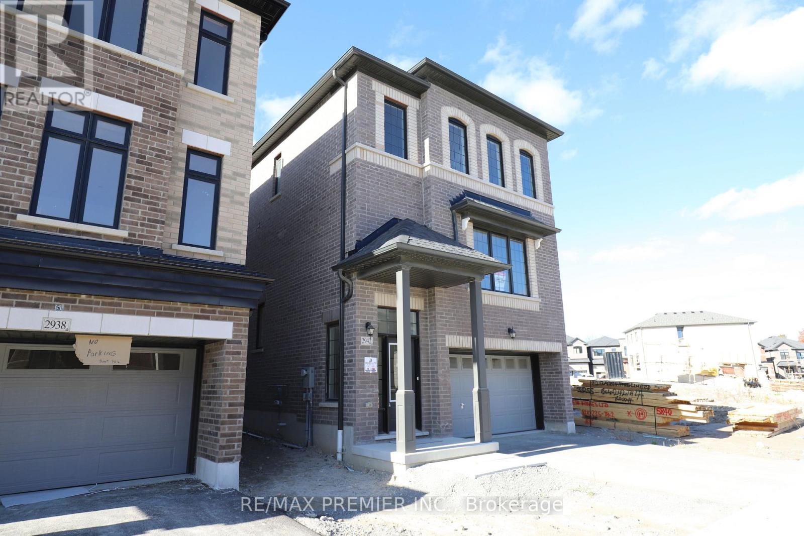 2942 Starlight Drive, Pickering, Ontario  L1X 0S1 - Photo 5 - E12447399