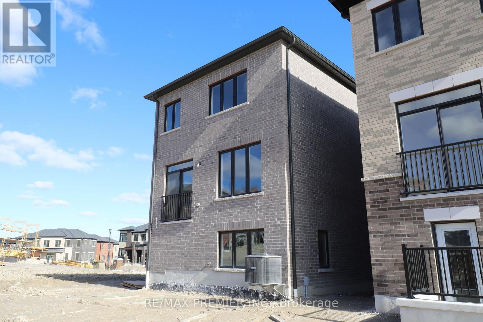 2942 Starlight Drive, Pickering, Ontario  L1X 0S1 - Photo 9 - E12447399