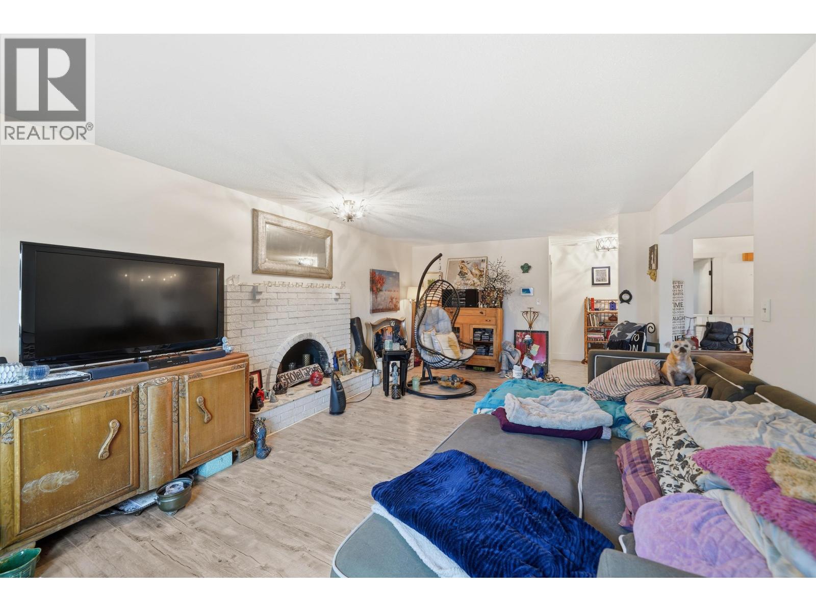 21323 121 Avenue, Maple Ridge, British Columbia  V2X 3S3 - Photo 3 - R3063277