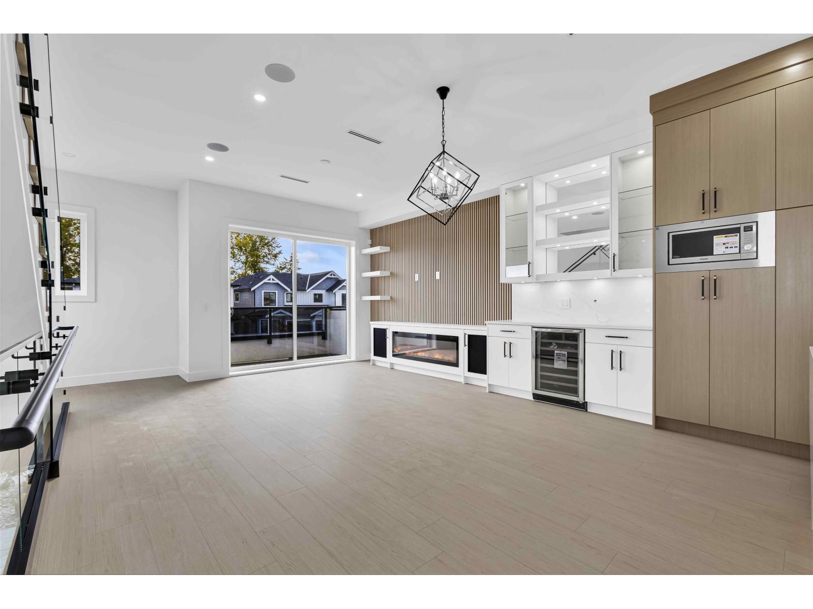 102 16633 18a Avenue, Surrey, British Columbia  V3Z 1A2 - Photo 12 - R3062972