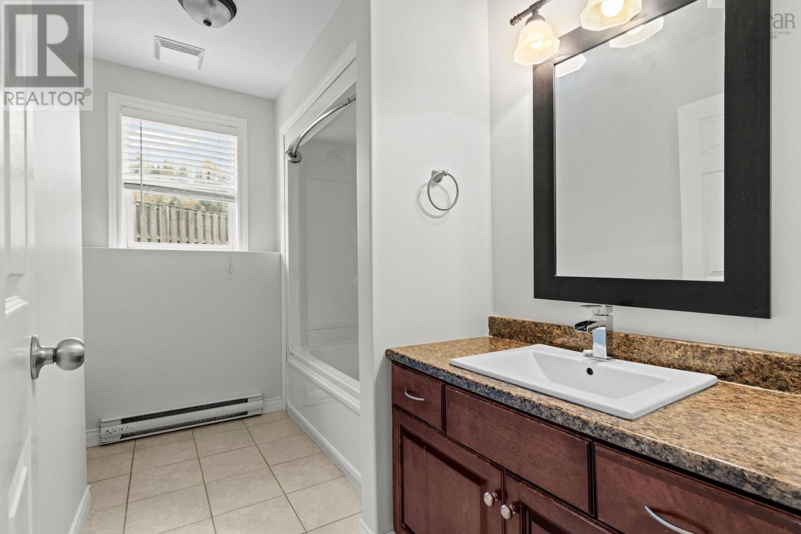 27-29 Grayson Court, Sackville, Nova Scotia  B4C 0A8 - Photo 23 - 202526610