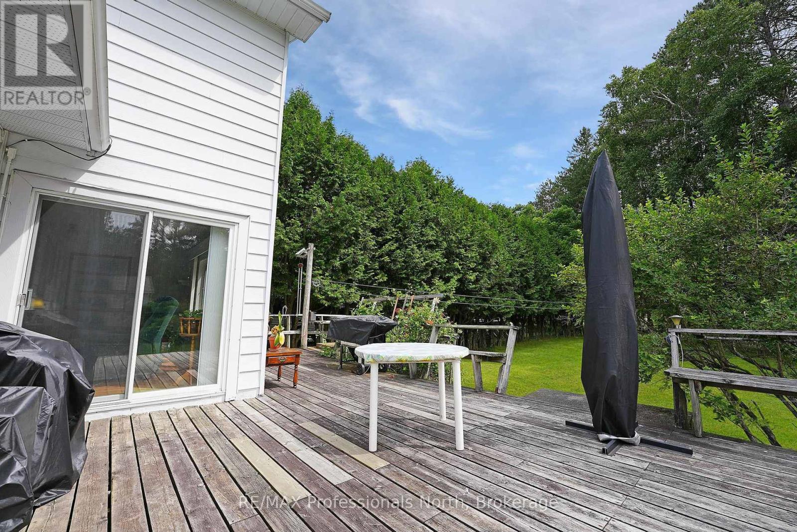 10 Stouffer Street, Minden Hills, Ontario  K0M 2K0 - Photo 35 - X12280086