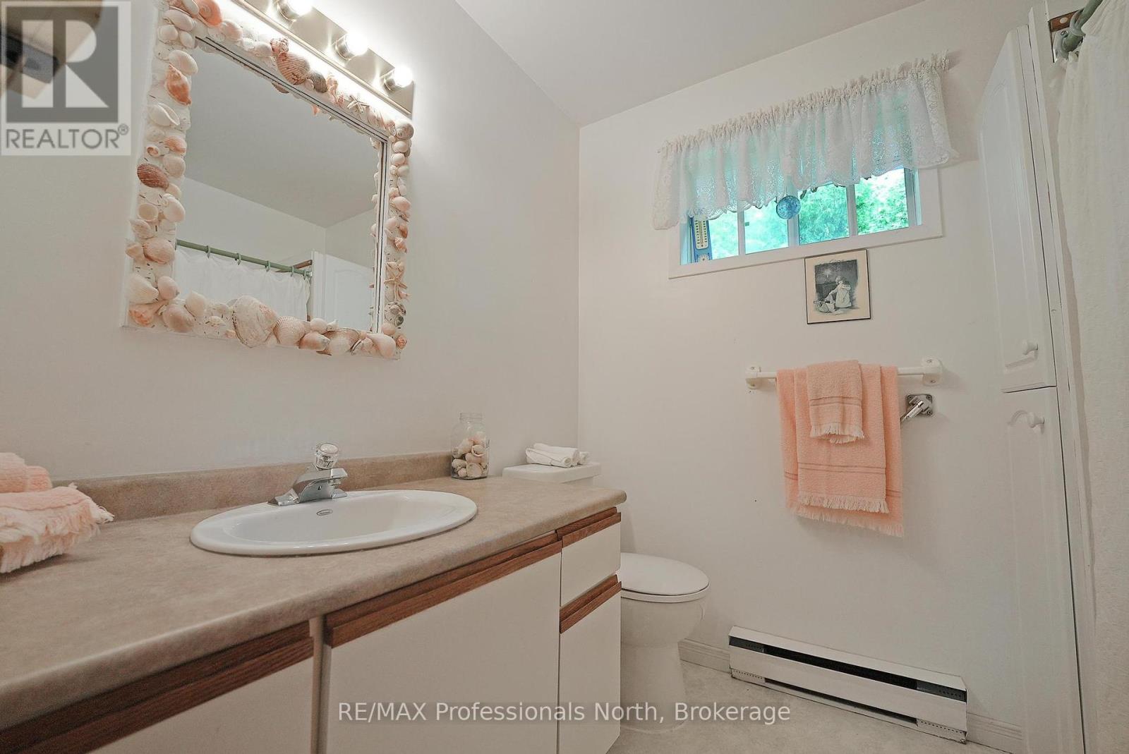 10 Stouffer Street, Minden Hills, Ontario  K0M 2K0 - Photo 22 - X12280086