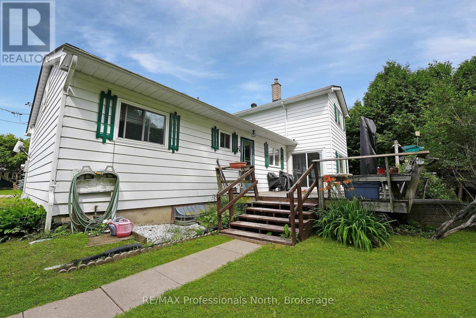 10 Stouffer Street, Minden Hills, Ontario  K0M 2K0 - Photo 37 - X12280086