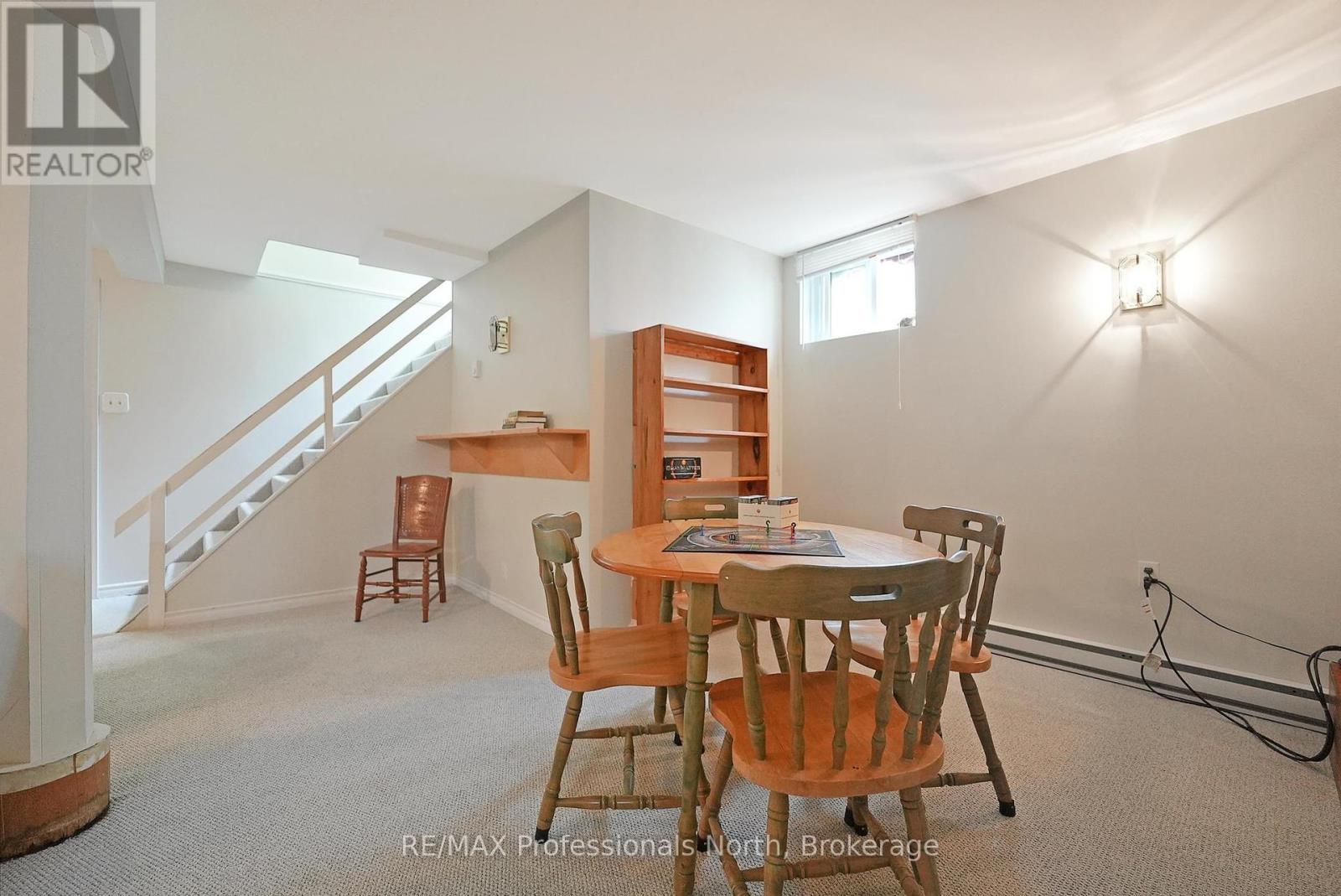 10 Stouffer Street, Minden Hills, Ontario  K0M 2K0 - Photo 27 - X12280086