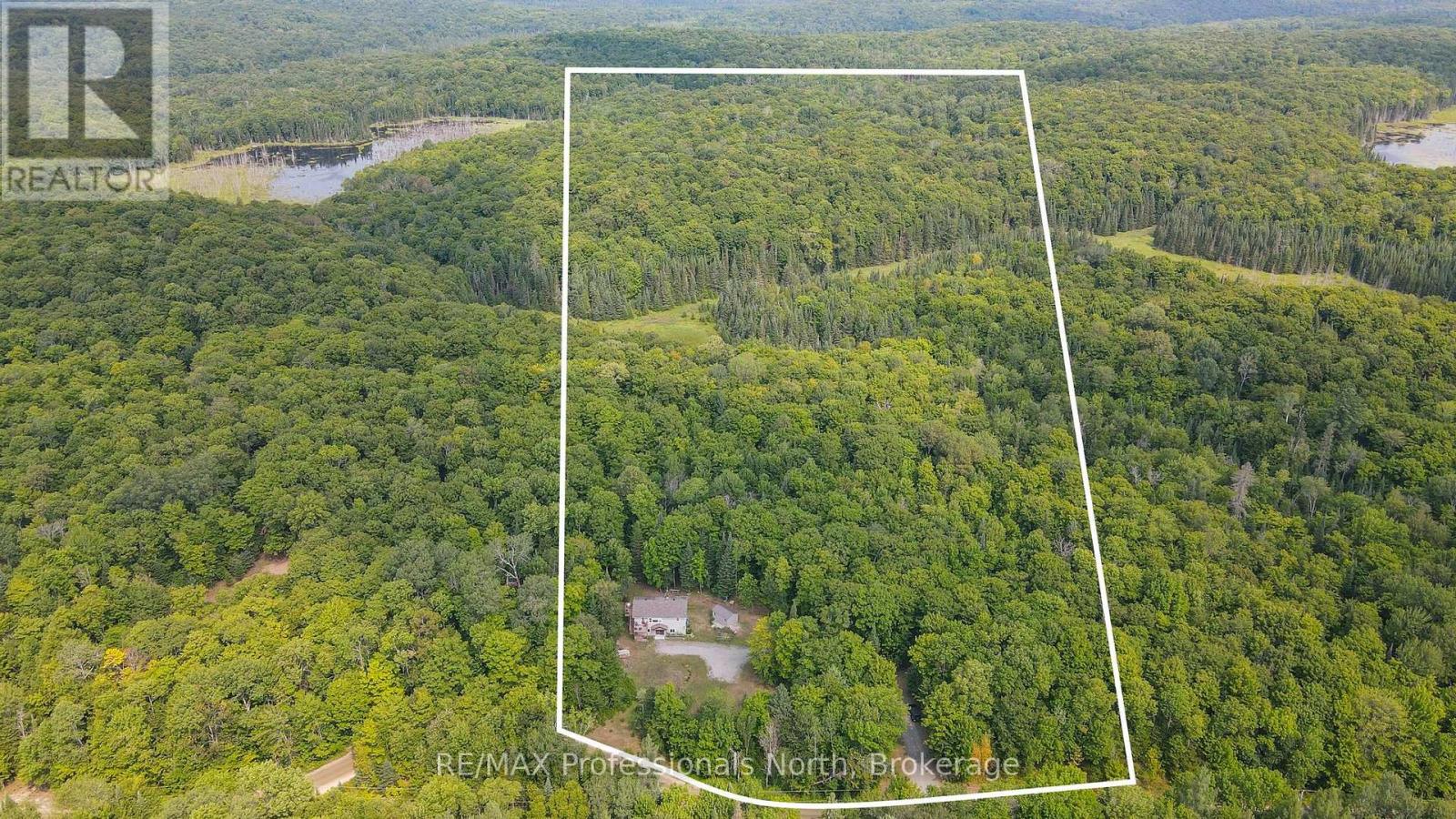 1453 Minnicock Lake Road, Dysart Et Al, Ontario  K0M 1S0 - Photo 36 - X12490266