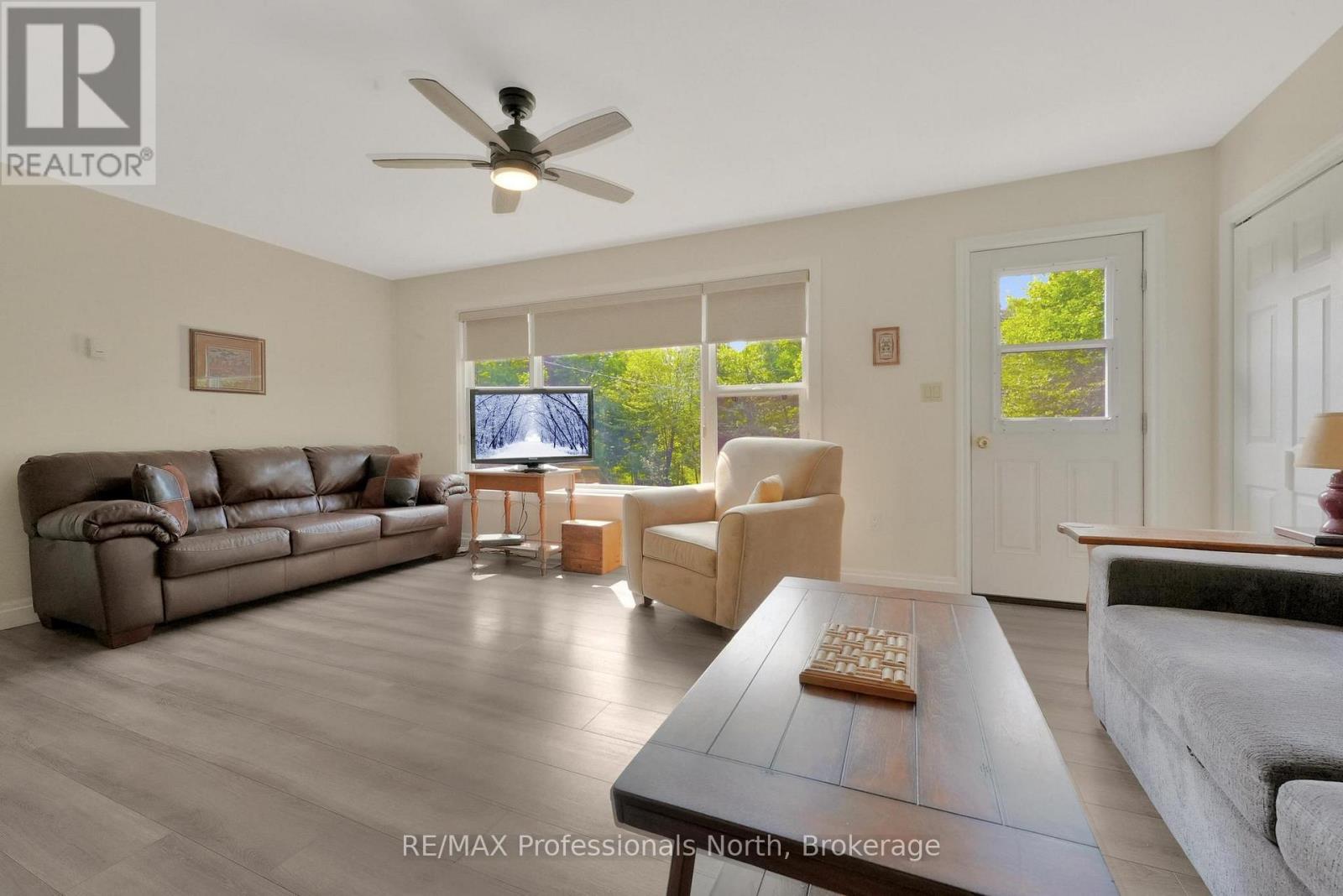 1453 Minnicock Lake Road, Dysart Et Al, Ontario  K0M 1S0 - Photo 21 - X12490266