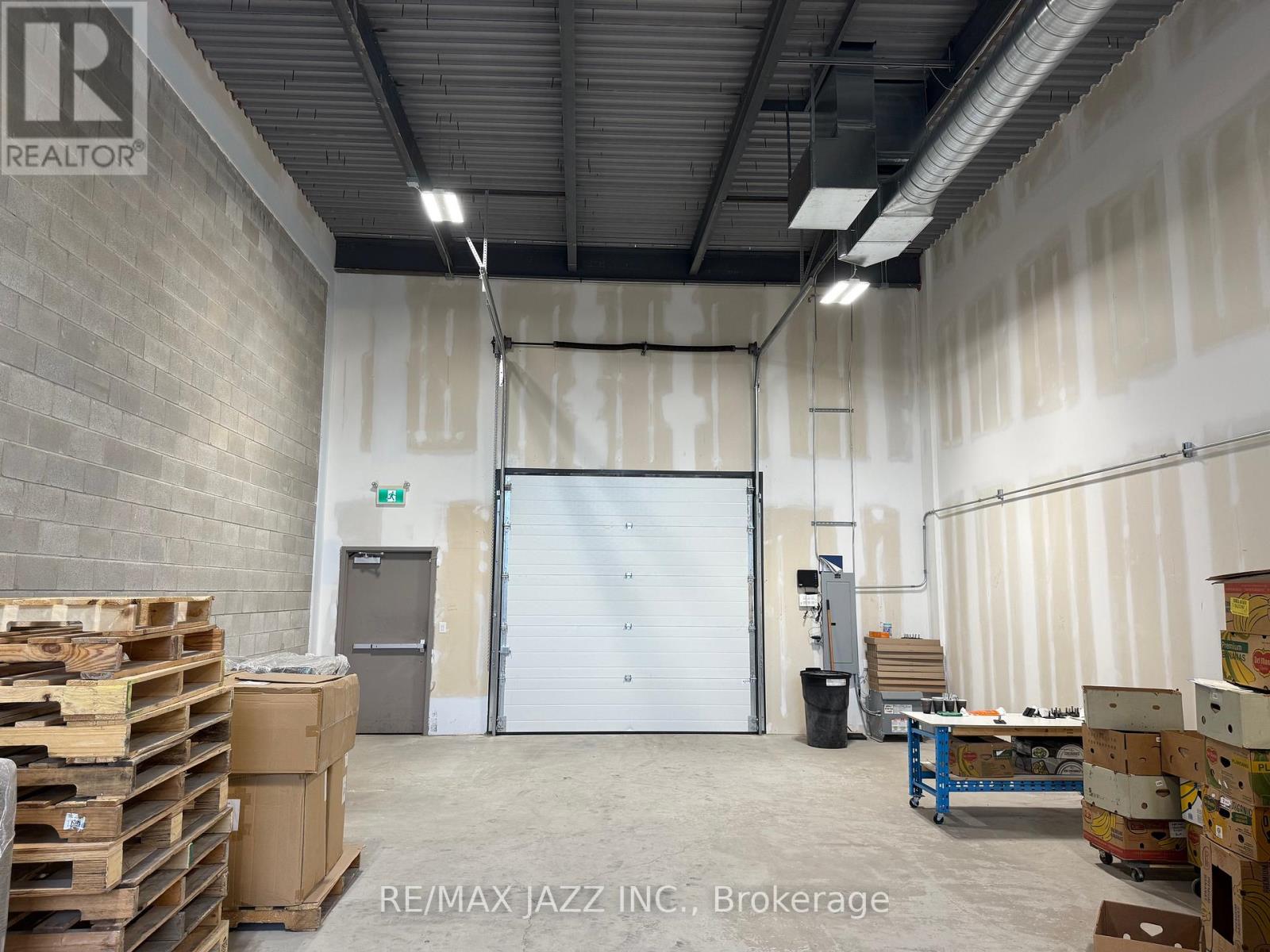 11 - 472 Taunton Road W, Oshawa, Ontario  L1H 7K4 - Photo 2 - E12330079