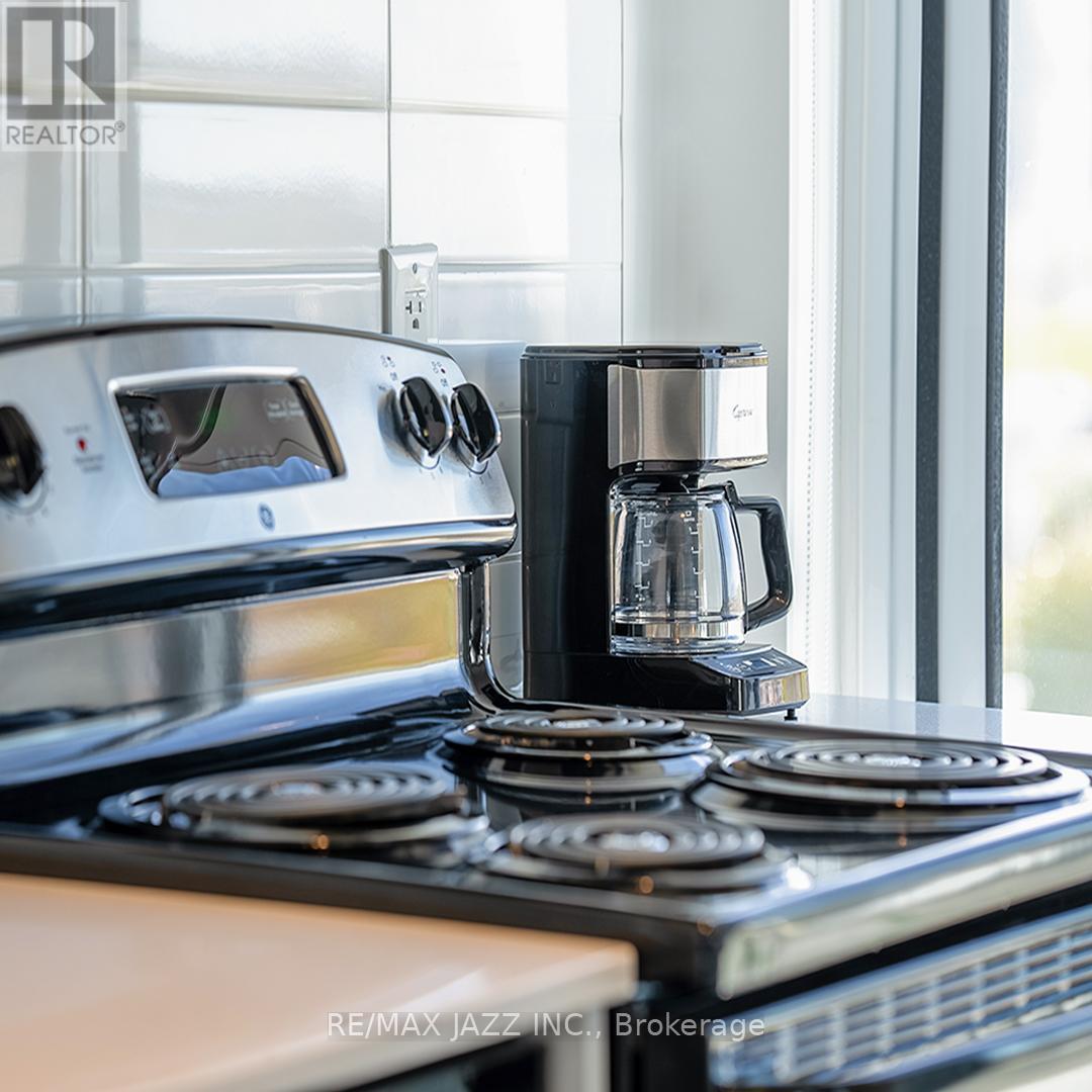 305 - 100 Bond Street E, Oshawa, Ontario  L1G 0E6 - Photo 16 - E12390945