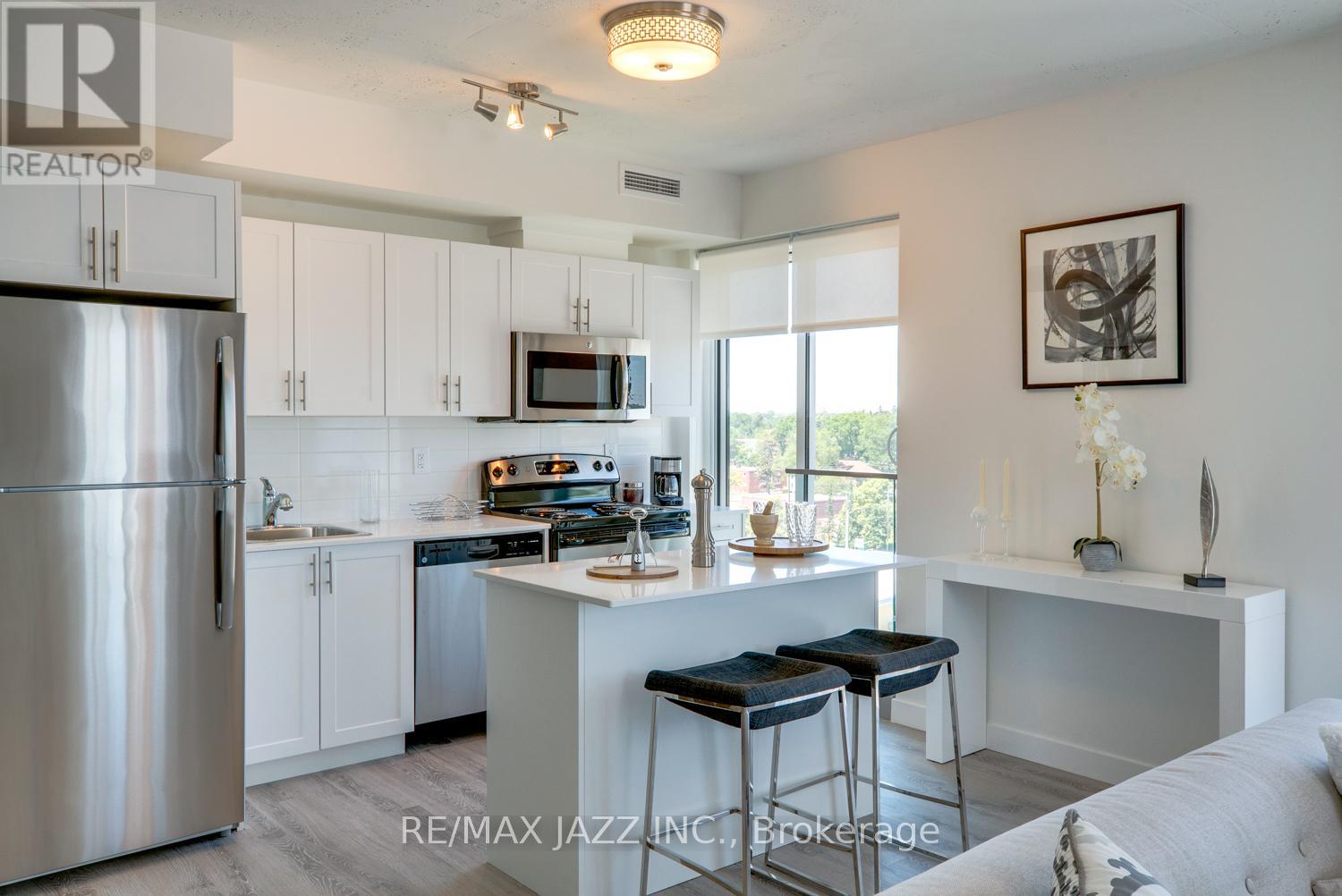 305 - 100 Bond Street E, Oshawa, Ontario  L1G 0E6 - Photo 6 - E12390945