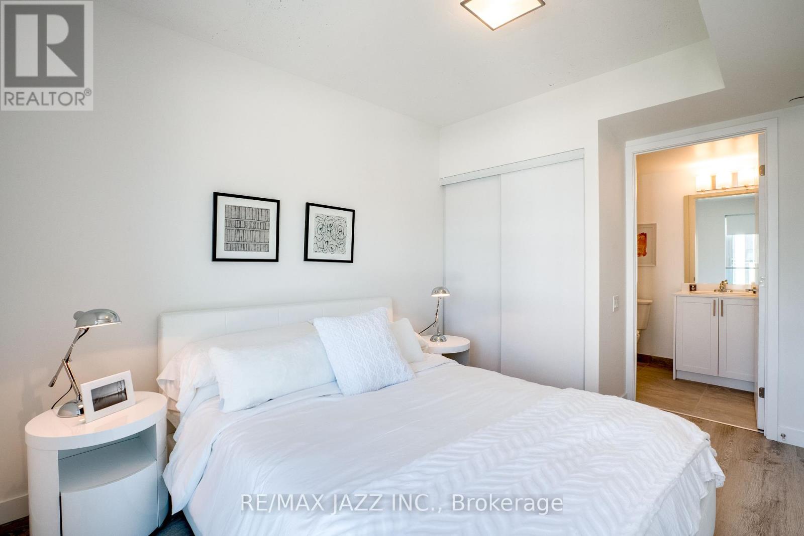 1014 - 100 Bond Street E, Oshawa, Ontario  L1G 0E6 - Photo 11 - E12399387