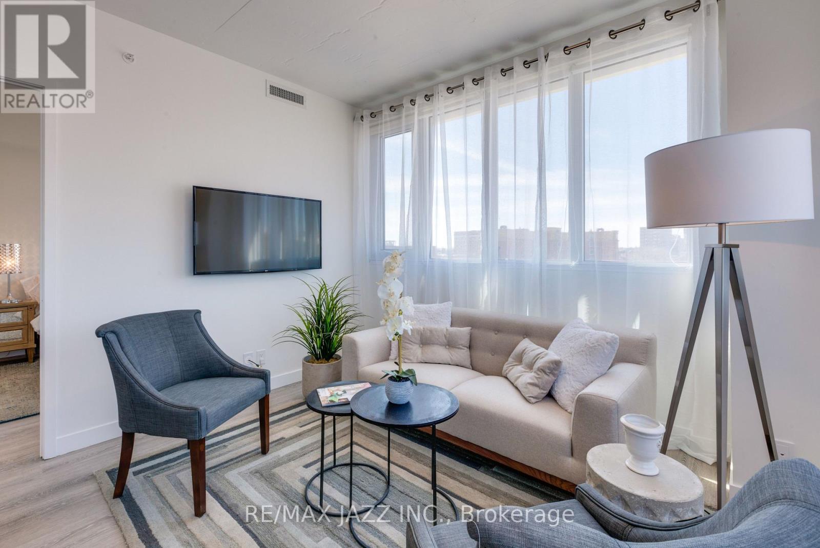 1014 - 100 Bond Street E, Oshawa, Ontario  L1G 0E6 - Photo 9 - E12399387