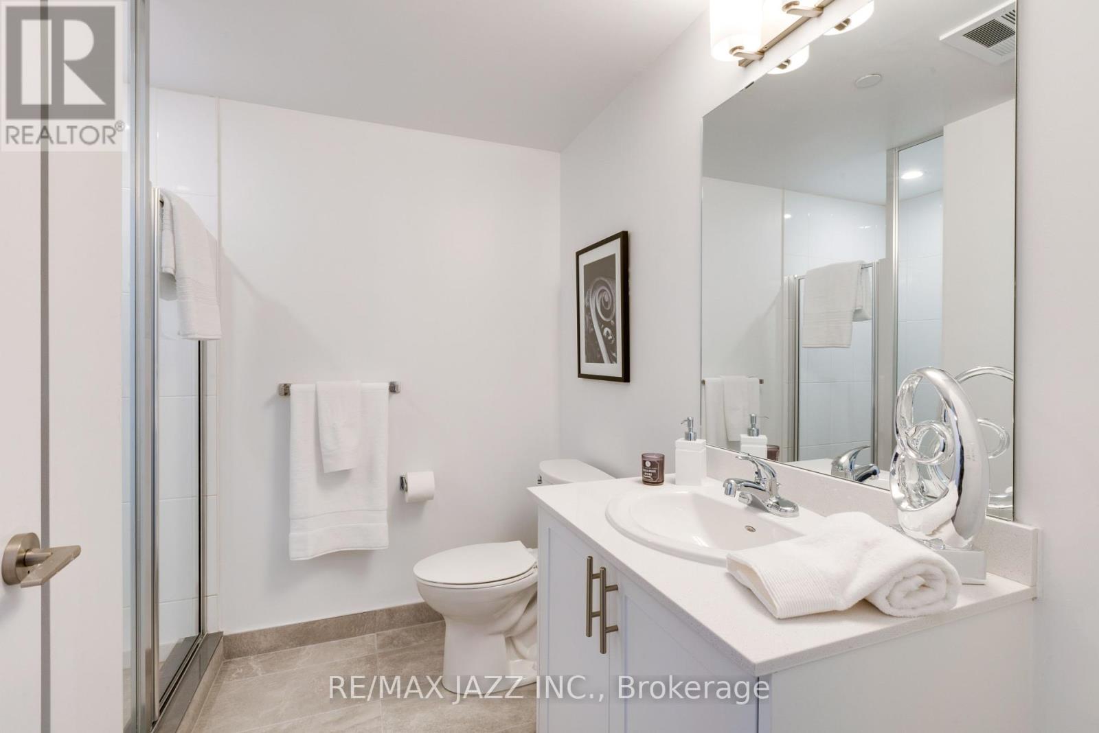 1014 - 100 Bond Street E, Oshawa, Ontario  L1G 0E6 - Photo 13 - E12399387